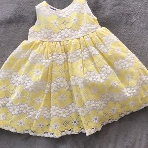💛🌼  Yellow and white flower dress